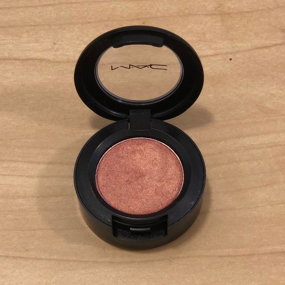 MAC Shimmery Orange Eyeshadow